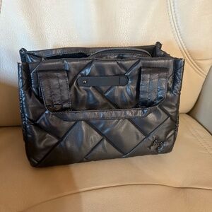 Lug Jitterbug in Metallic Black 2